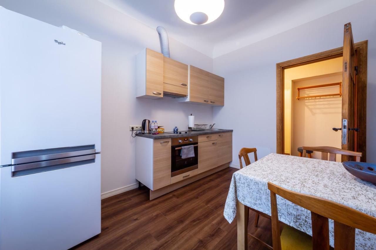 Stories Writer'S Ap 40Sqm Renovated Free Parking Διαμέρισμα Ρίγα Εξωτερικό φωτογραφία
