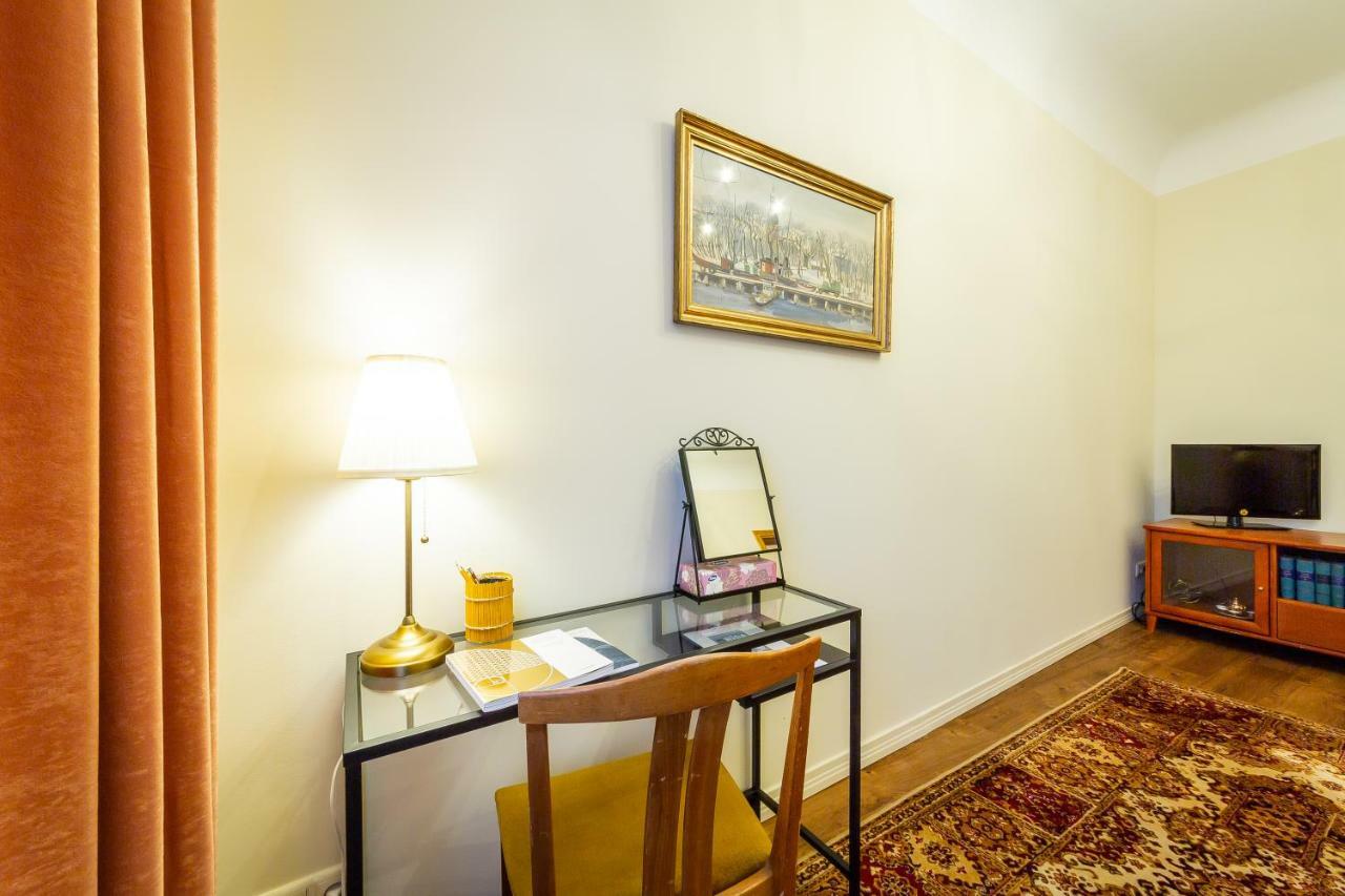 Stories Writer'S Ap 40Sqm Renovated Free Parking Διαμέρισμα Ρίγα Εξωτερικό φωτογραφία