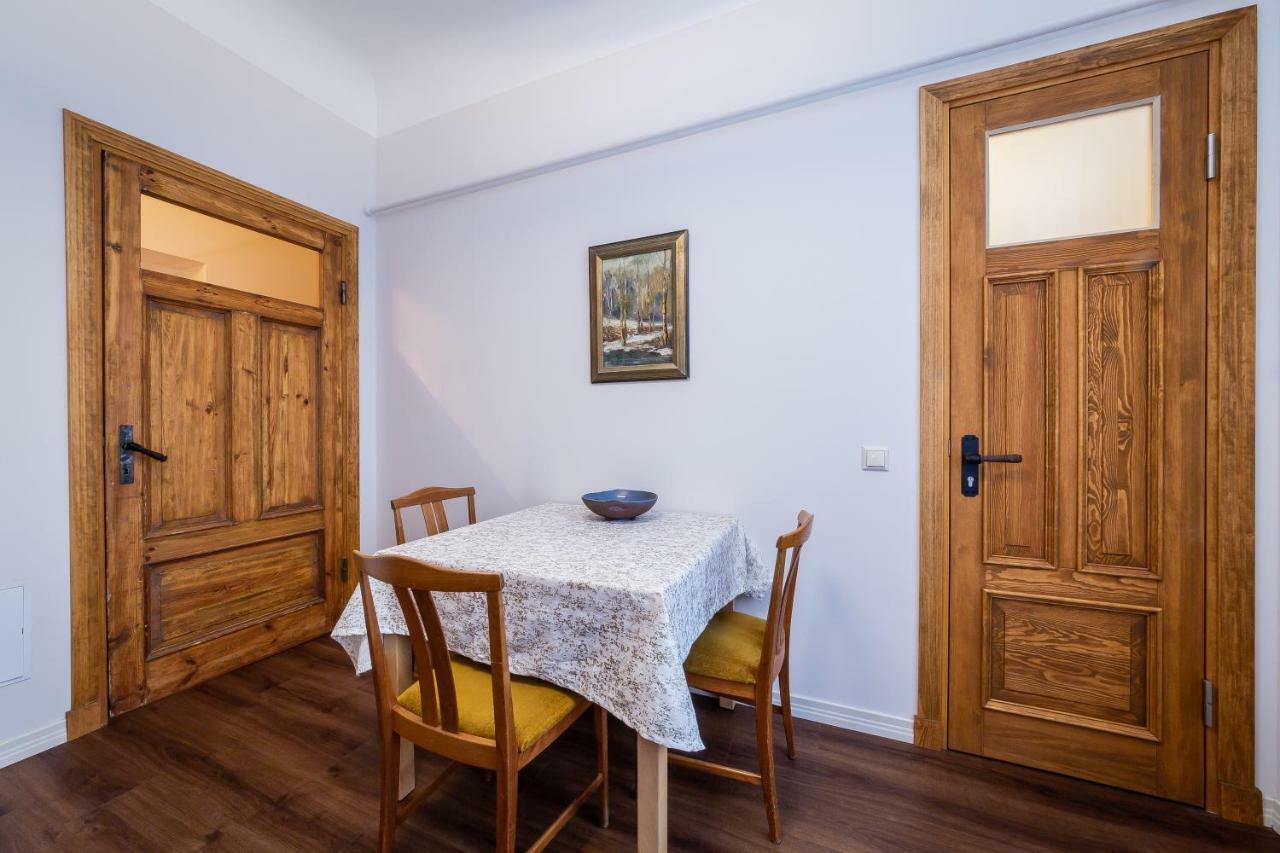 Stories Writer'S Ap 40Sqm Renovated Free Parking Διαμέρισμα Ρίγα Εξωτερικό φωτογραφία
